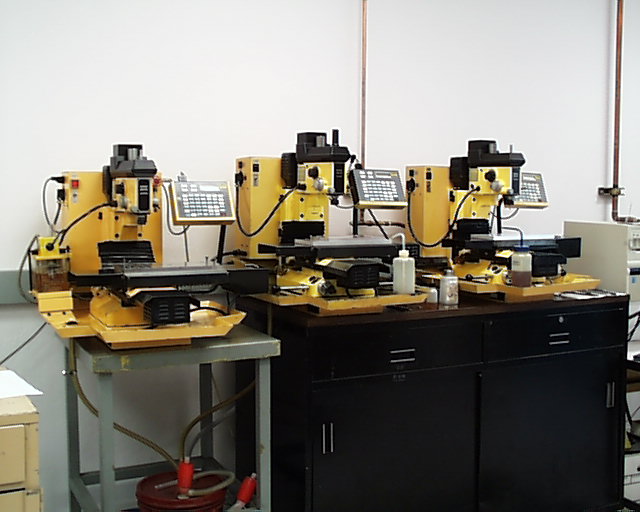 Quest Microwave Company Profile The Pictures Above Show Our Benchtop Cnc Milling Machines And A Look Around Embly Testing Areas